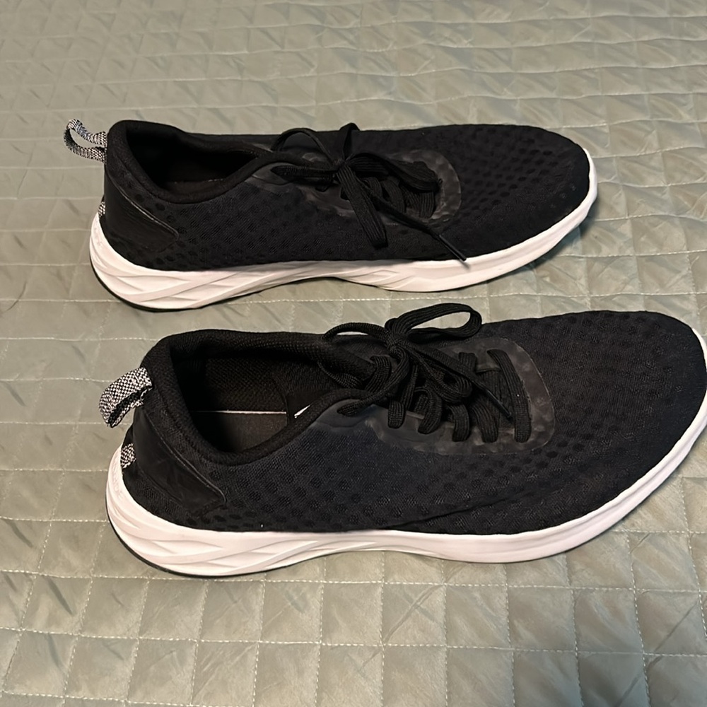 Men’s Reebok sneakers - Picture 2 of 3